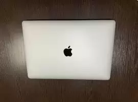 Продаю Apple MacBook Pro 13